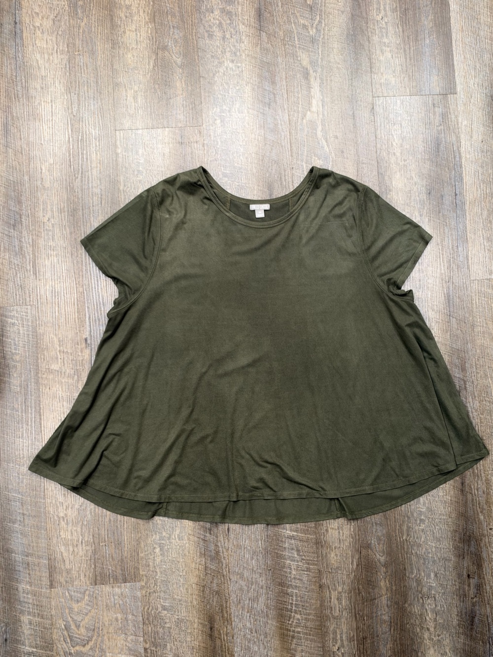 Plus size Relaxed flare Olive Short-Sleeve Women's Top-velvety soft
